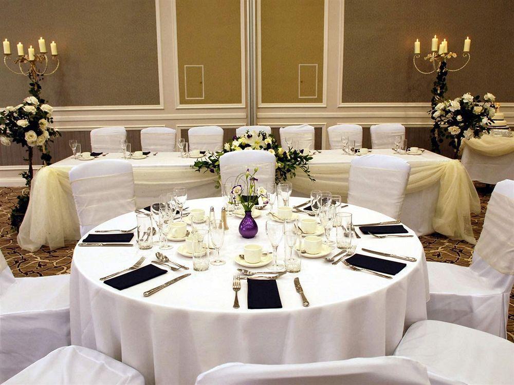 טאים The Spread Eagle Hotel מראה חיצוני תמונה